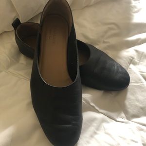 Everlane “Day Glove” ballet flats
